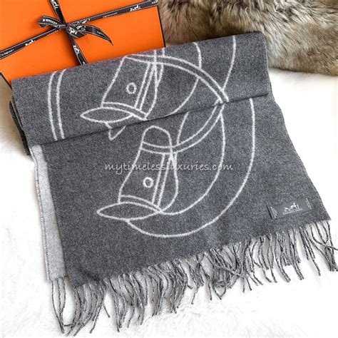 hermes casaque entrelacs equestres muffler|Hermès Casaque Entrelacs Equestres Cashmere Muffler .